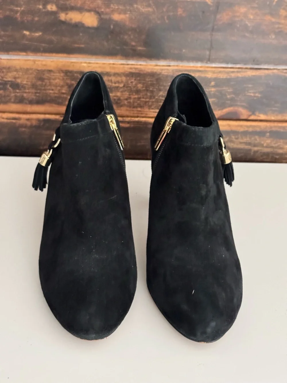 Vince Camuto Indie Sleeze Dark Coquette Black Suede Tassel Ankle Booties, Sz 6.5